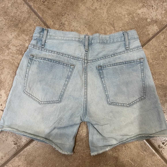 Gap Denim Shorts - Picture 2 of 3